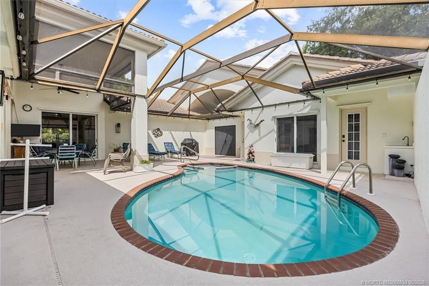 Resort-style living in Harbour Ridge Yacht &amp; Country Club with - photo 9