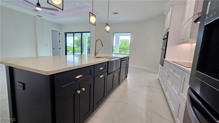 $$$ MOTIVATED SELLER !!! SEMI-CUSTOM BUILD WITH PLENTY OF - photo 11
