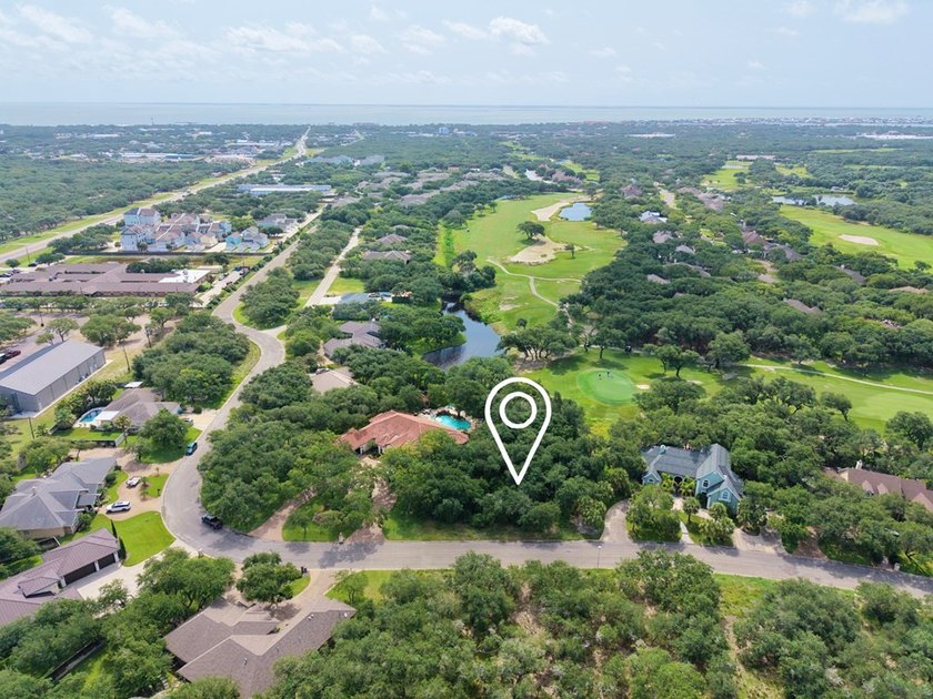 A rare opportunity awaits in The Estates at the Rockport Country - photo 3
