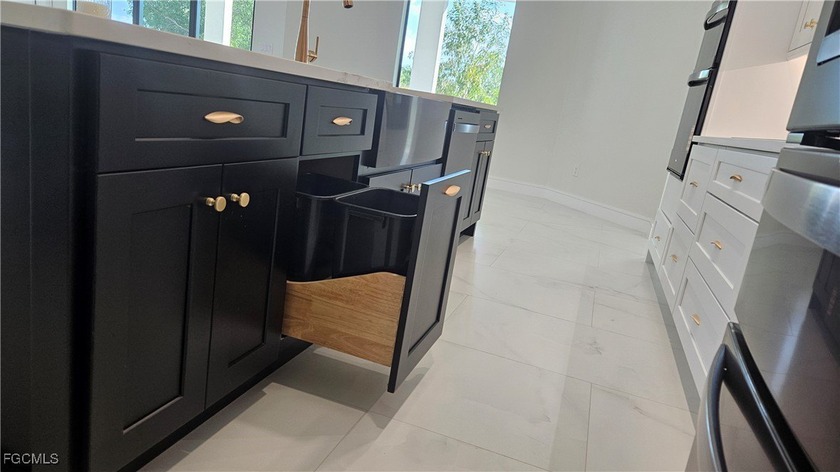 $$$ MOTIVATED SELLER !!! SEMI-CUSTOM BUILD WITH PLENTY OF - photo 14