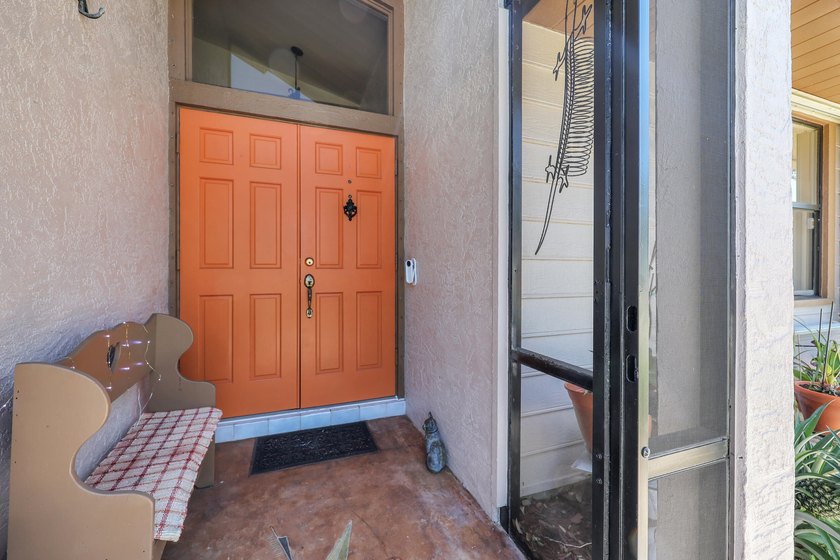 Beautifully maintained 3-bedroom, 2-bathroom, 1-car garage home - photo 2