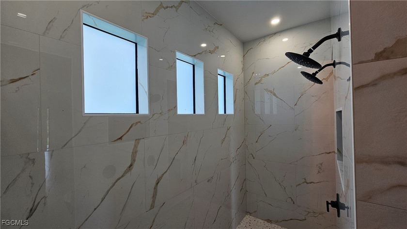 $$$ MOTIVATED SELLER !!! SEMI-CUSTOM BUILD WITH PLENTY OF - photo 24
