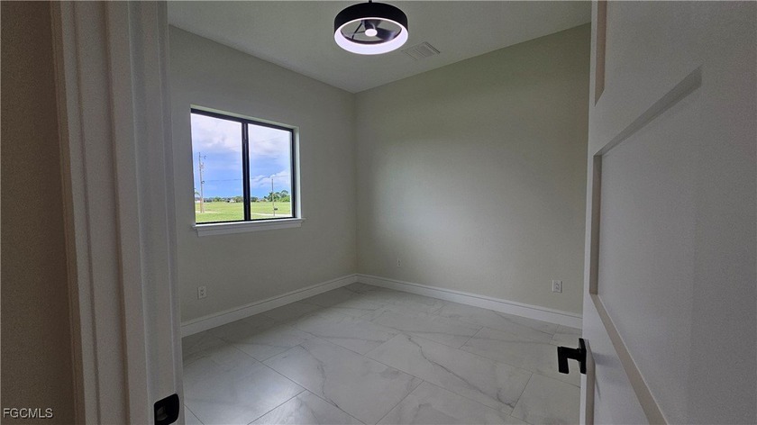 $$$ MOTIVATED SELLER !!! SEMI-CUSTOM BUILD WITH PLENTY OF - photo 27