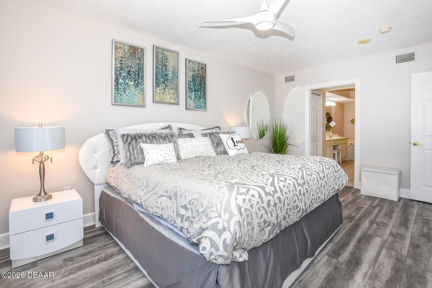 ''Direct Oceanfront, 14th floor, Corner Unit, Sold Fully - photo 33