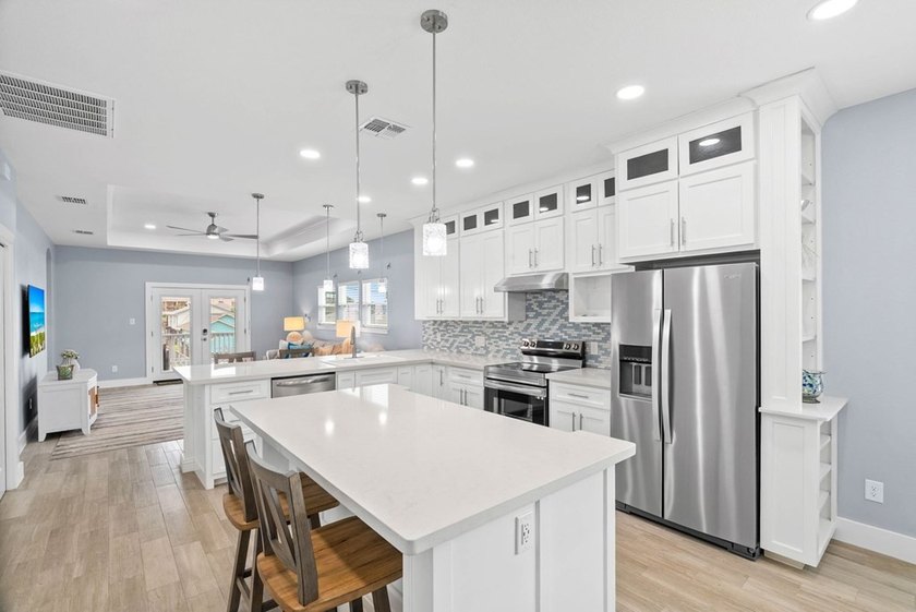 Charming Coastal Living in Rockport-Sold Furnished! Picture - photo 6
