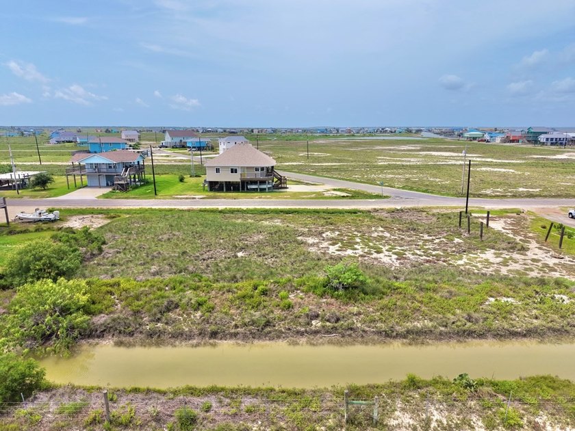 Build your dream home on this affordable 100' x 100' homesite - photo 3