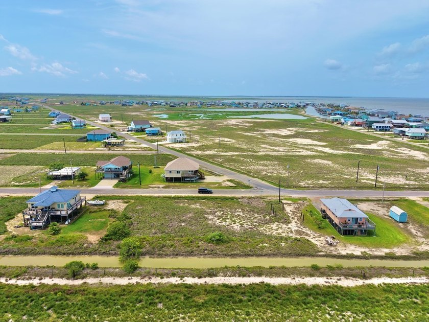 Build your dream home on this affordable 100' x 100' homesite - photo 5