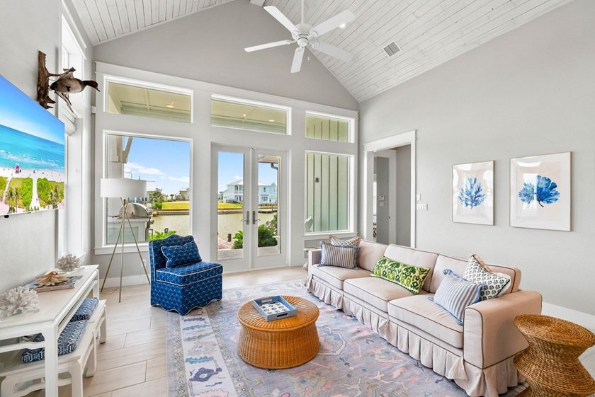 150 Foxtail Lane, where luxury and effortless coastal living - photo 4