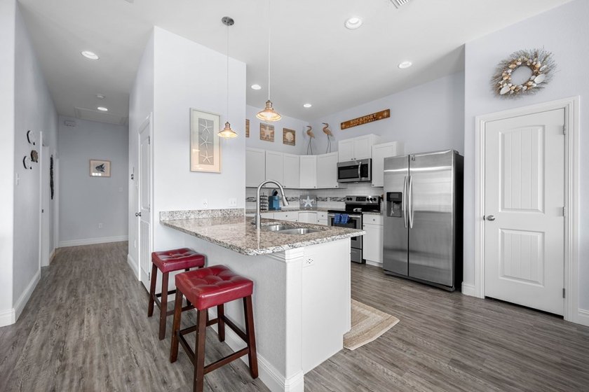 Coastal charm, thoughtful updates, and an unbeatable location - photo 3
