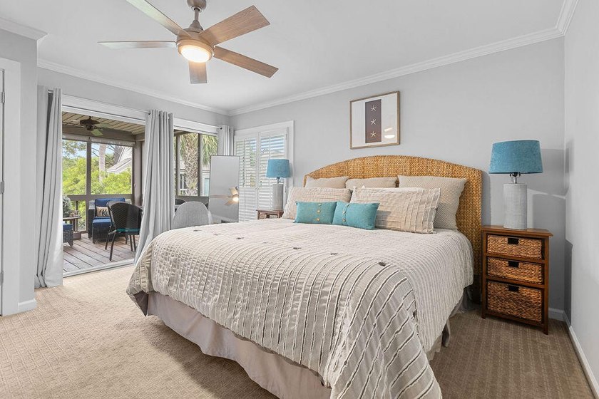 Beautifully updated two-bedroom townhouse with long tidal marsh - photo 22