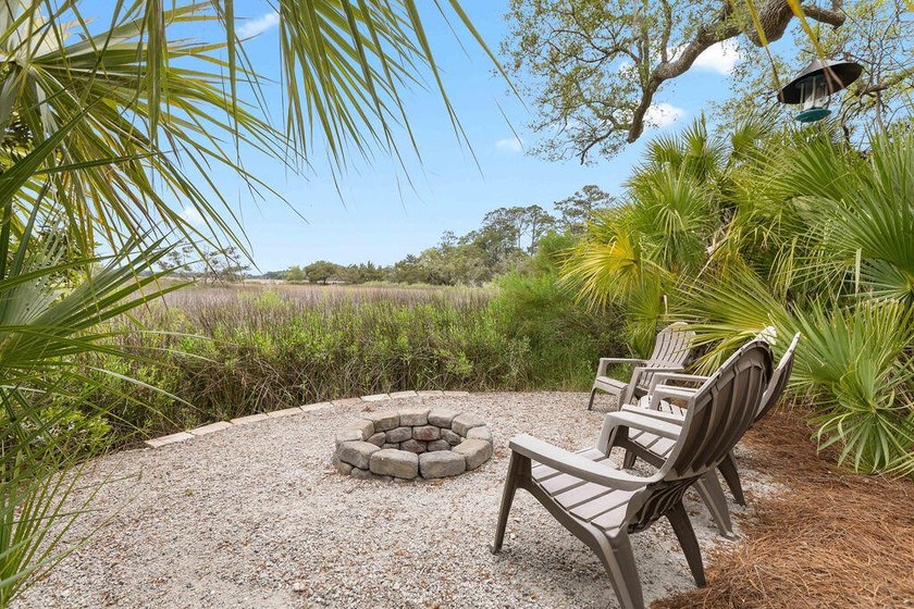 Beautifully updated two-bedroom townhouse with long tidal marsh - photo 39