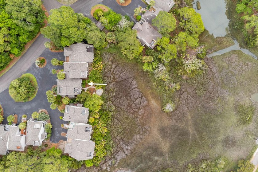 Beautifully updated two-bedroom townhouse with long tidal marsh - photo 44