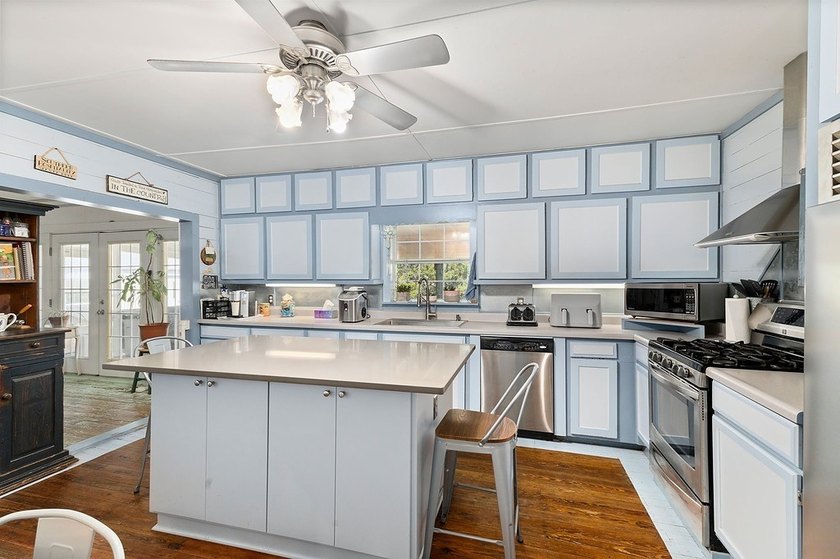 This true country-style home offers privacy, flexibility, and - photo 6