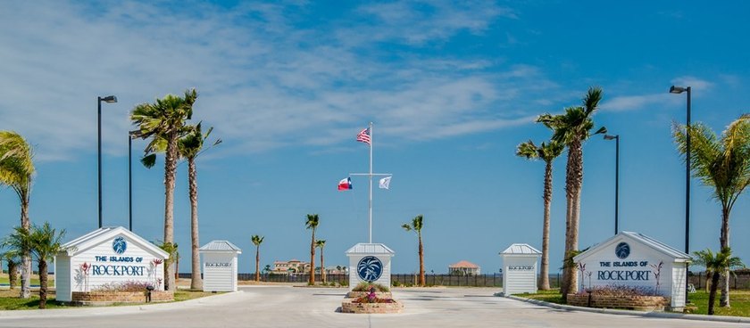The Keys at Islands of Rockport offers canal front homesites - photo 6