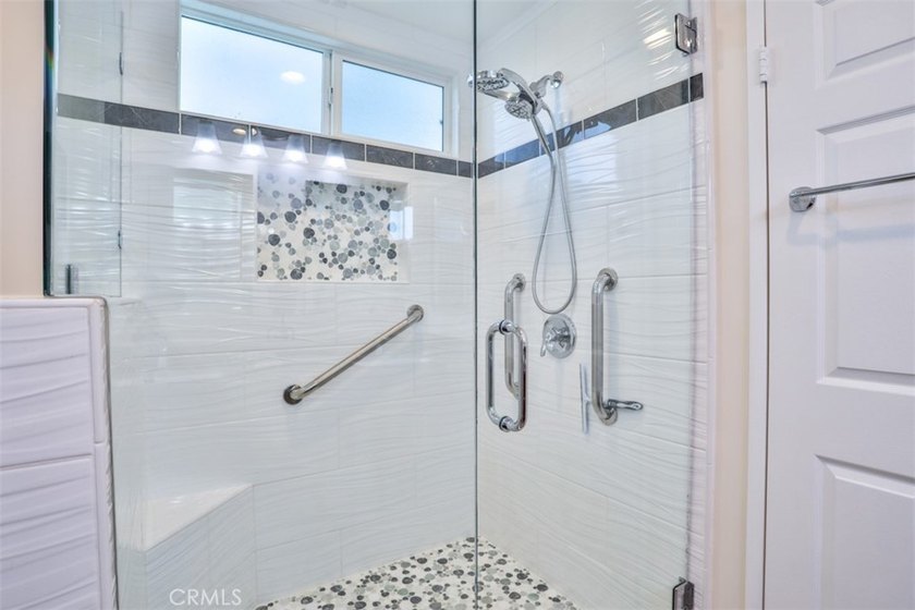 Senior Living 55+ *** Welcome to 1529 Wood Lake, a beautifully - photo 14