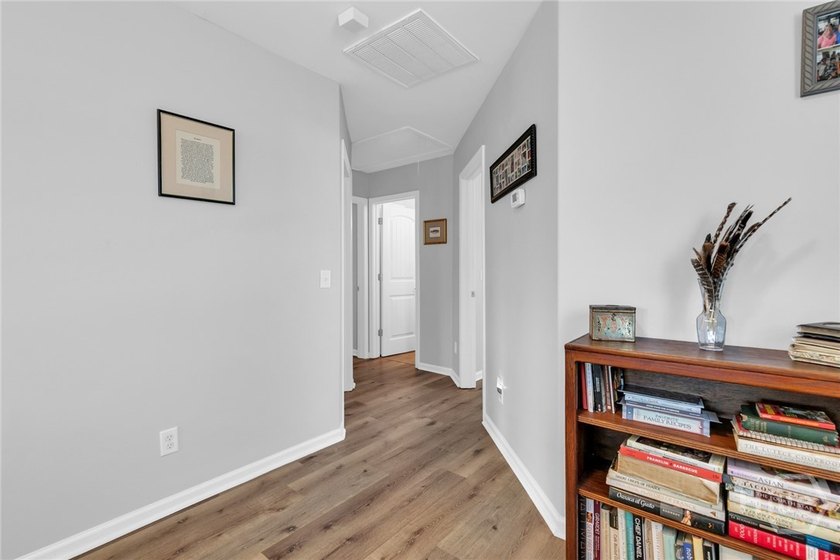 New Roof installed July 2026.Well maintained 3BR/2.5BA home in - photo 24