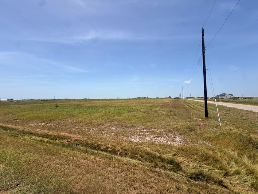 Check out 2 Acres in the Desirable Sunset Bay Neighborhood just - photo 4