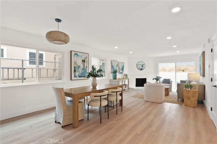 Perched in the heart of San Pedro, this BEAUTIFULLY REMODELED - photo 6