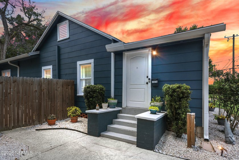Step into the charm of a 1922 home with the peace of mind of - photo 3