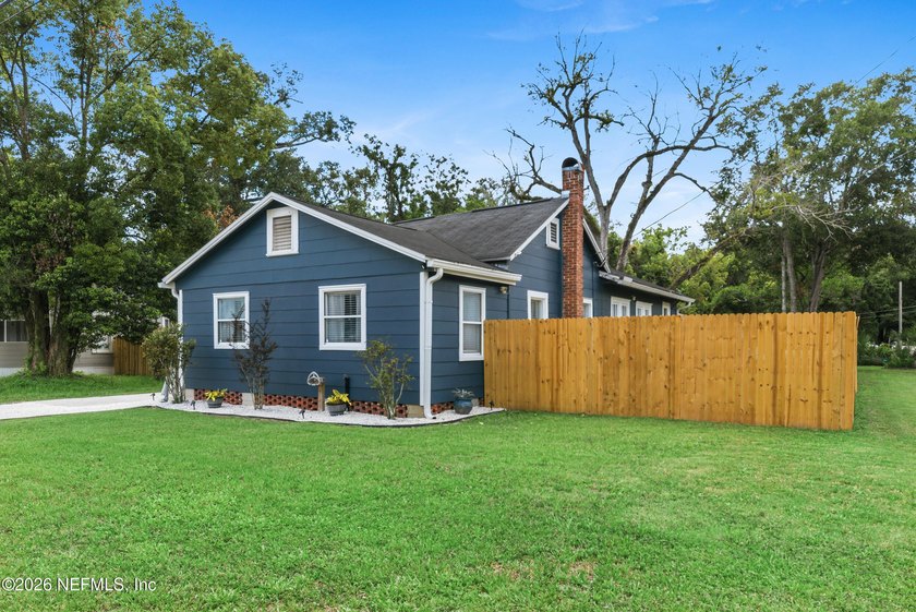 Step into the charm of a 1922 home with the peace of mind of - photo 5