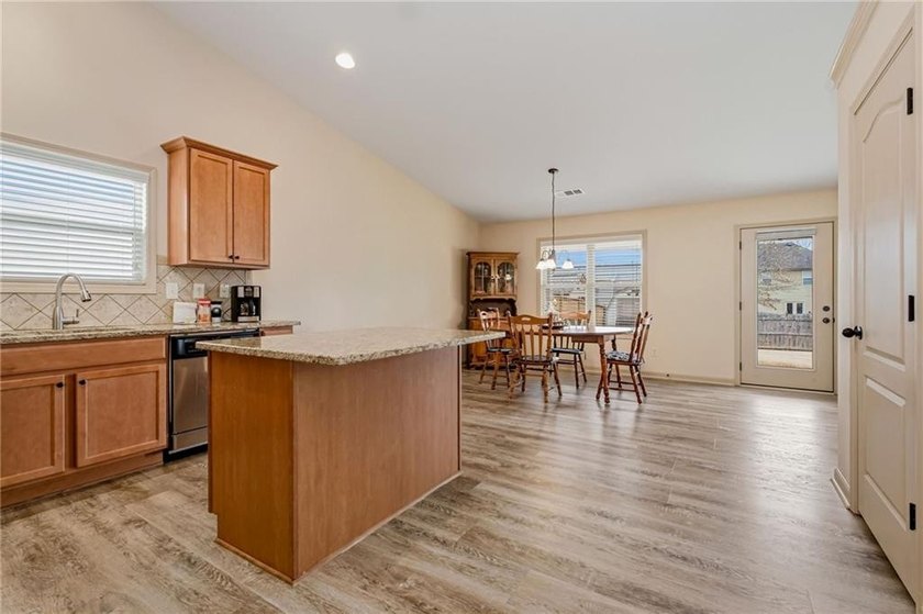Welcome to 5570 Glenn Ivey Drive, located in the sought-after - photo 25