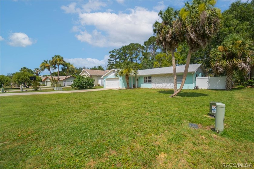 Welcome to 5160 S Running Brook Drive in the desirable - photo 4