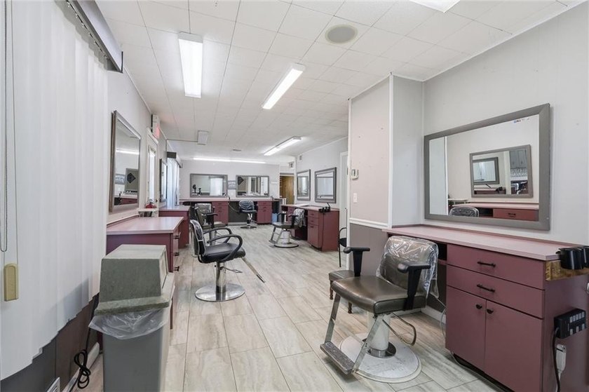 Position your business for success at 9529 Pflumm-an attractive - photo 12