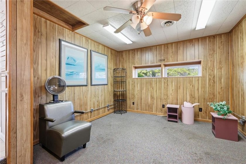 Position your business for success at 9529 Pflumm-an attractive - photo 18