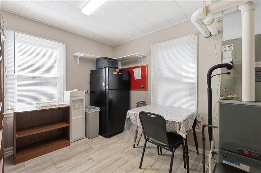 Position your business for success at 9529 Pflumm-an attractive - photo 20