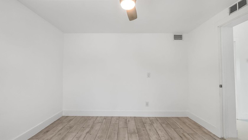 Beautifully Updated East Boca Home - No HOA! Welcome to this - photo 18