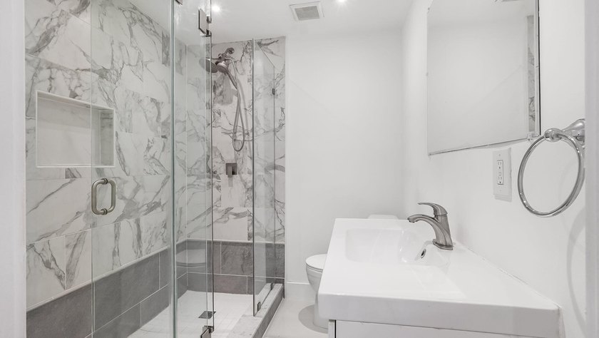 Beautifully Updated East Boca Home - No HOA! Welcome to this - photo 25