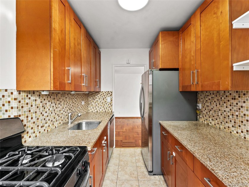 Welcome to this beautifully maintained two-bedroom apartment in - photo 11