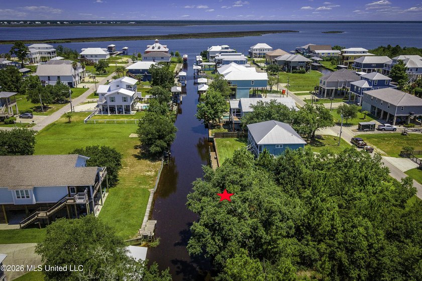 Rare waterfront opportunity in an AE flood zone with 50 feet of - photo 4