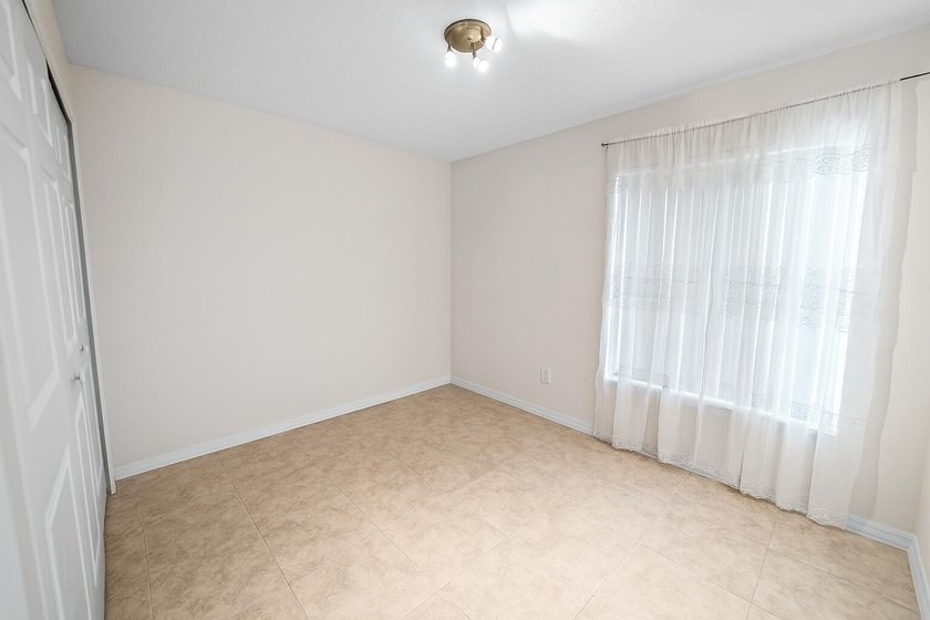 BACK ON THE MARKET DUE TO FAILED SELLER CONTINGENCY Welcome to - photo 11