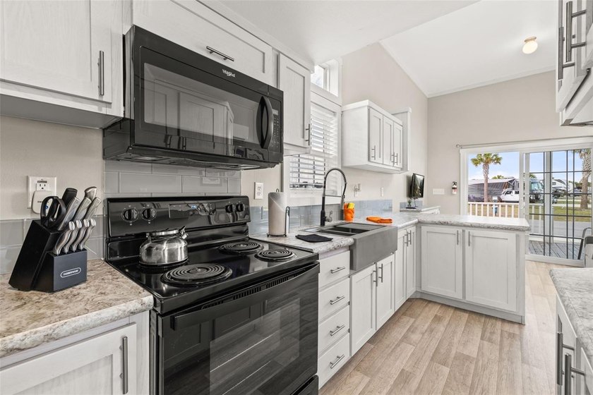 Luxury Living Meets High Potential at the Renowned Resort at - photo 15