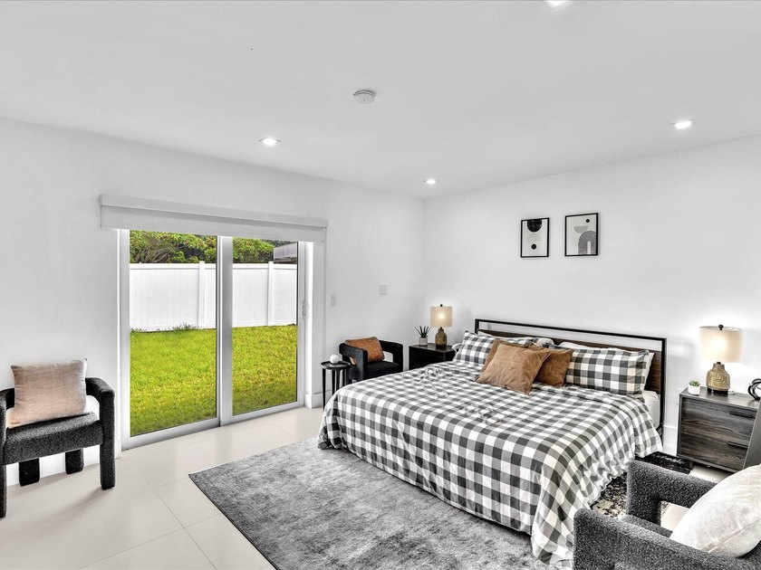 Welcome to this exceptional newly renovated modern luxury - photo 18