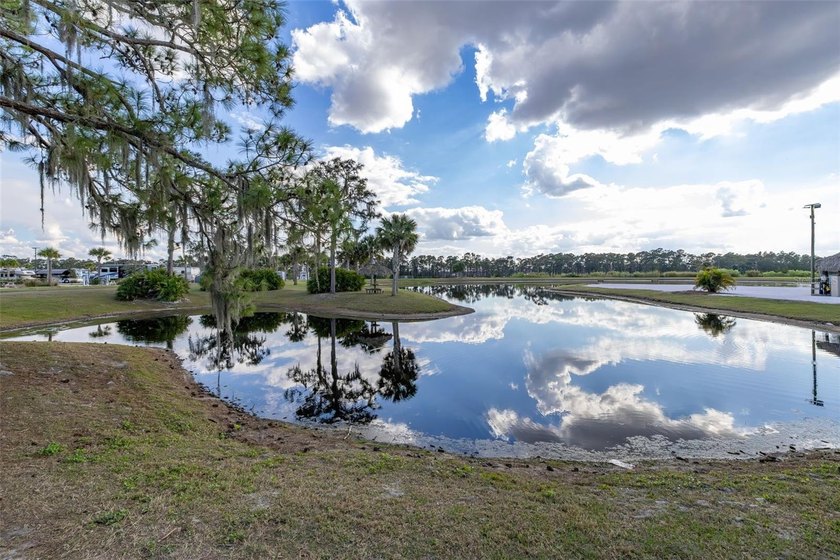 Luxury Living Meets High Potential at the Renowned Resort at - photo 43