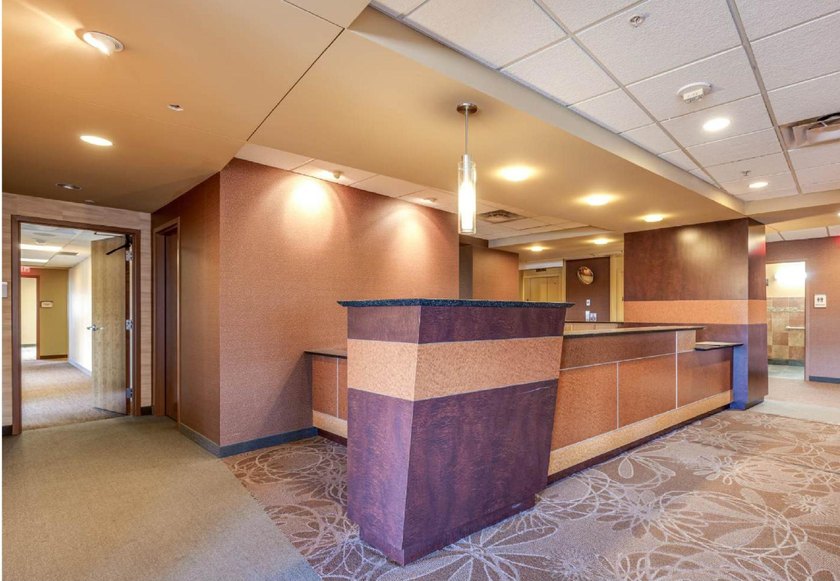 -Fully vacant 122,084 SF medical office building in Downtown St - photo 16