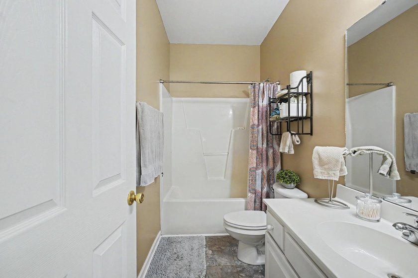 Welcome Home to Sweetwater at Indian Wells/ 2 Beds | 2 Baths | - photo 18