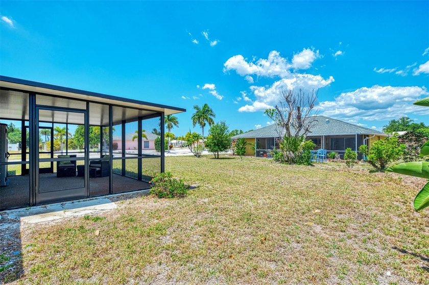 Beautiful &amp; Move-in Ready! Welcome to this cozy 2 bedroom, 2 - photo 31