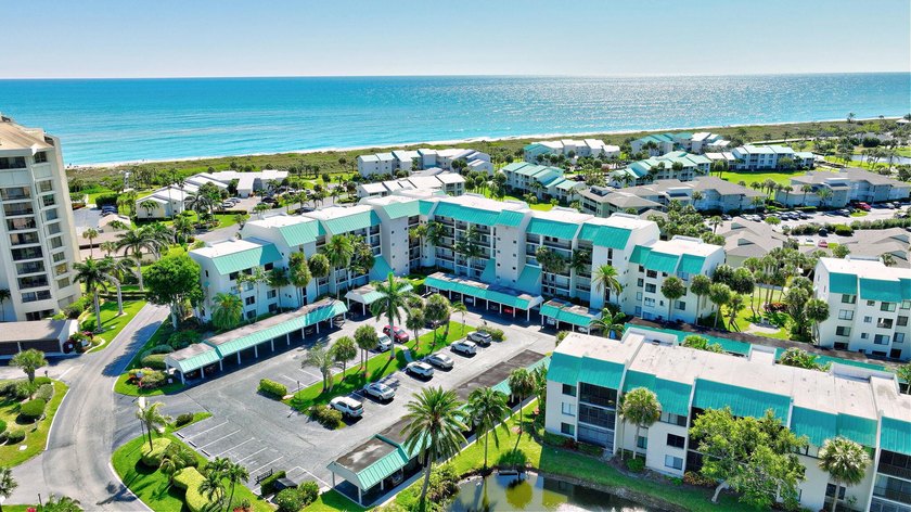 Beautiful 3 bedroom 2 bath furnished ''Catamaran I '' condo at - photo 4