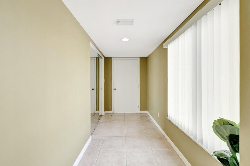Beautiful 3 bedroom 2 bath furnished ''Catamaran I '' condo at - photo 6