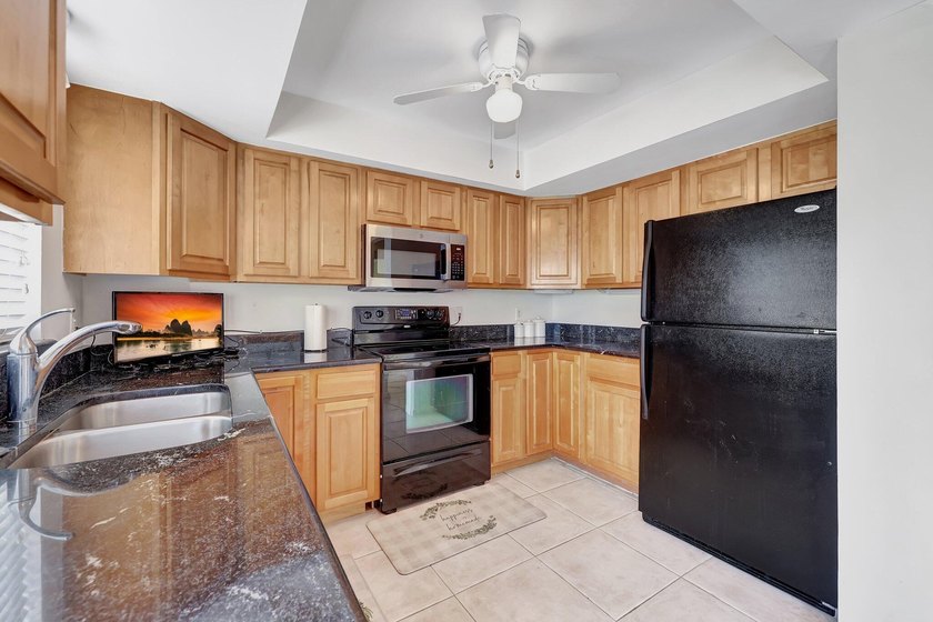 Beautiful 3 bedroom 2 bath furnished ''Catamaran I '' condo at - photo 7