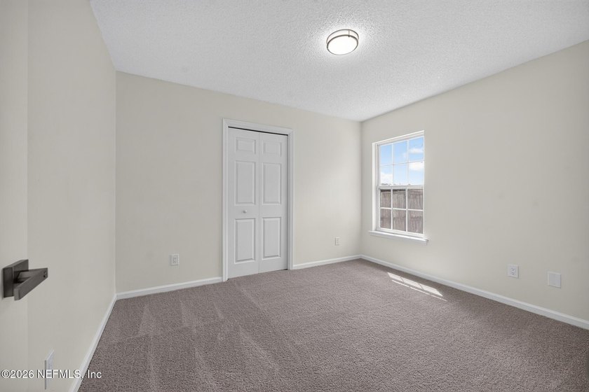 This well-maintained 3-bedroom, 2-bathroom home in Jacksonville - photo 10