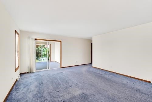 Perfectly situated in the popular Fieldstone neighborhood, this - photo 12