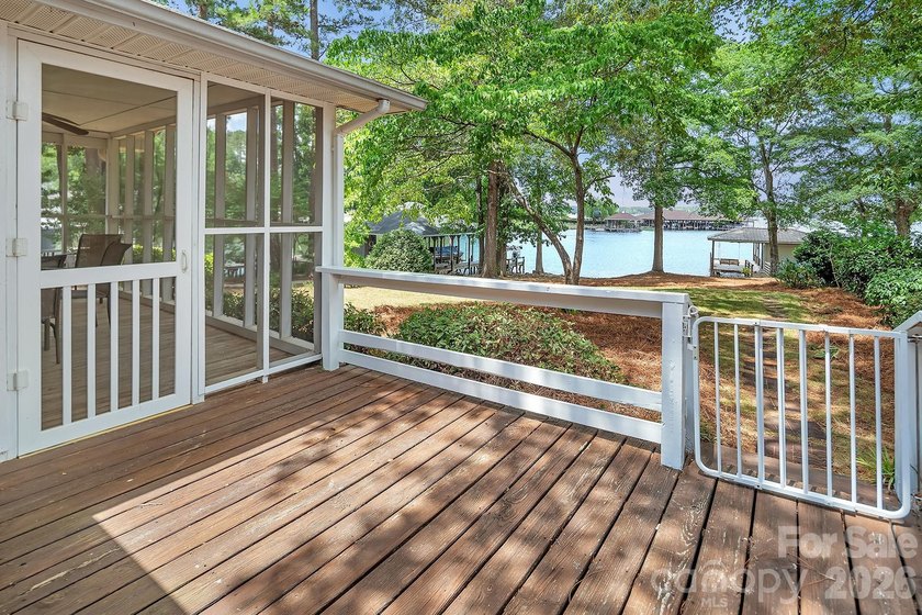 Lake Tillery sunsets, gentle waters, and a beautifully shaded - photo 22