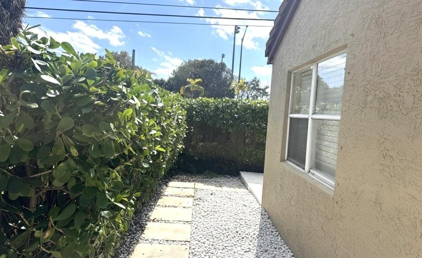 Move-in ready 3-bedroom, 2-bath home in the desirable gated - photo 16