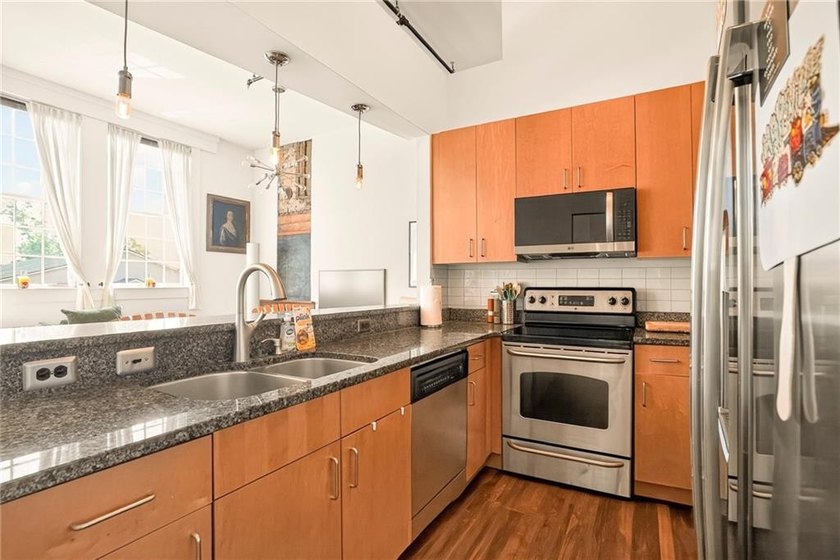 School House Rock! | Historic Top-Floor Loft in the Heart of - photo 20