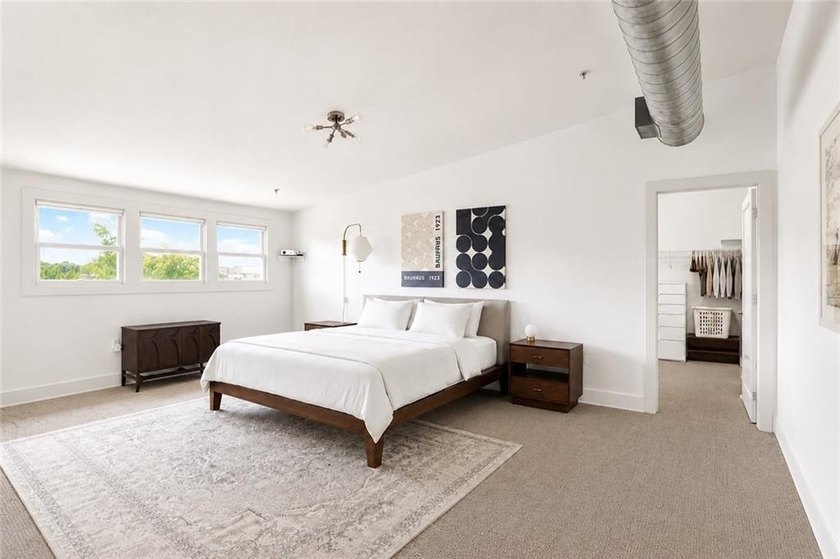School House Rock! | Historic Top-Floor Loft in the Heart of - photo 26
