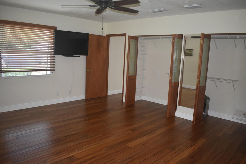 Bring your boat and your R/V there is an 800 sq ft. work shop - photo 26